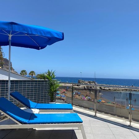 Billy'S Beachfront Apartment With Pool Access Пуерто де Мохан Екстериор снимка