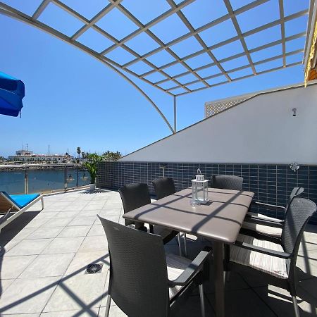 Billy'S Beachfront Apartment With Pool Access Пуерто де Мохан Екстериор снимка