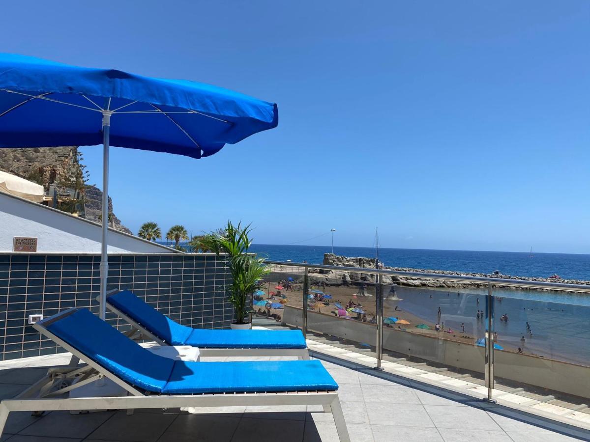 Billy'S Beachfront Apartment With Pool Access Пуерто де Мохан Екстериор снимка